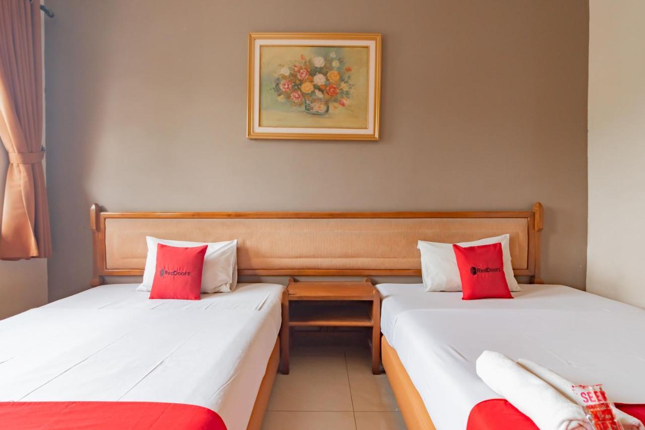 Reddoorz Near Institut Teknologi Bandung 2 Hotel Екстериор снимка