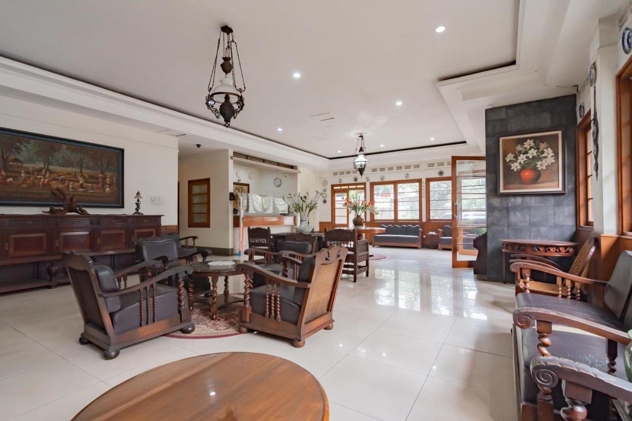 Reddoorz Near Institut Teknologi Bandung 2 Hotel Екстериор снимка