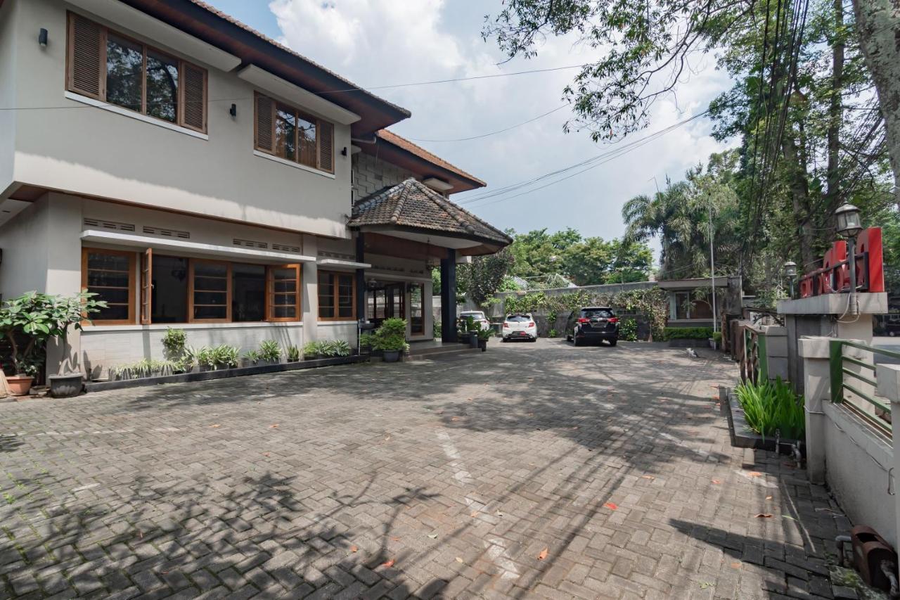 Reddoorz Near Institut Teknologi Bandung 2 Hotel Екстериор снимка