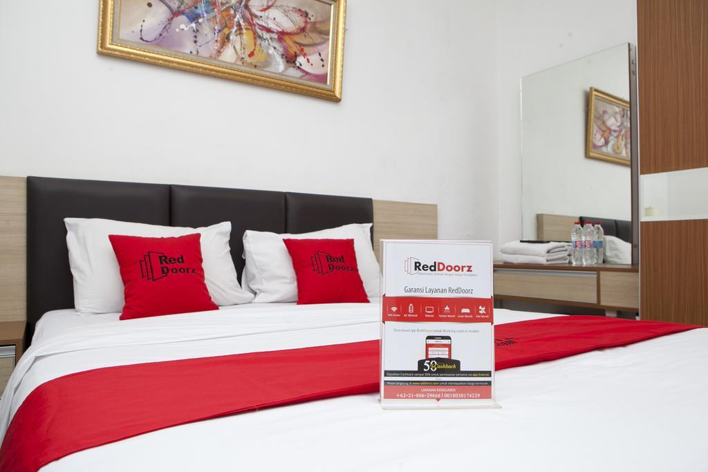 Reddoorz Near Institut Teknologi Bandung 2 Hotel Екстериор снимка